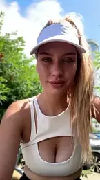 KikiWatson webcam model stream image
