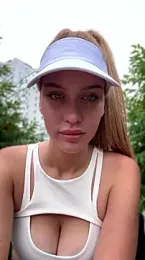 KikiWatson webcam model stream image