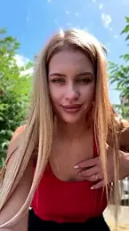 KikiWatson webcam model stream image