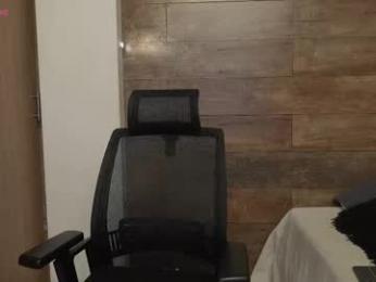 connor_h1 webcam model stream image