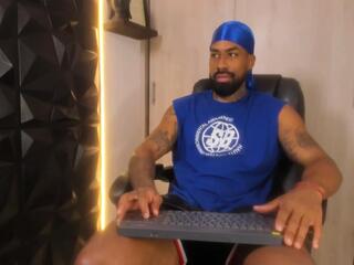 Ostin Daniels webcam model stream image