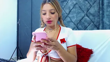 Sara_Sex77 webcam stripchat model stream image