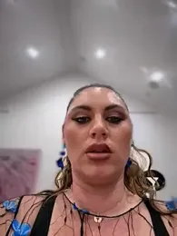 lovely_beast webcam model stream image