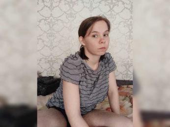 Kisa-malaya webcam model stream image