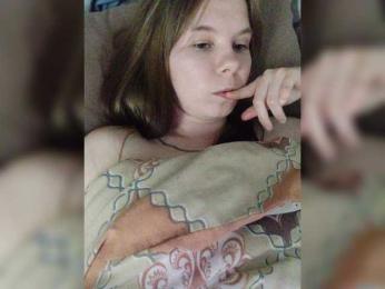 Kisa-malaya webcam model stream image