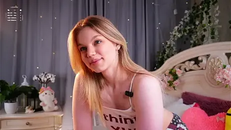 EdlinAlliston webcam model stream image