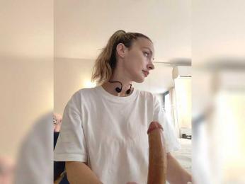 Zvezda_Lola webcam model stream image