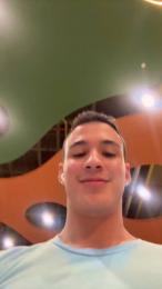 LeoDelvey_ webcam model stream image