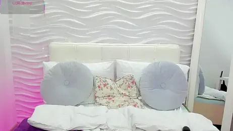 SaintLora webcam model stream image