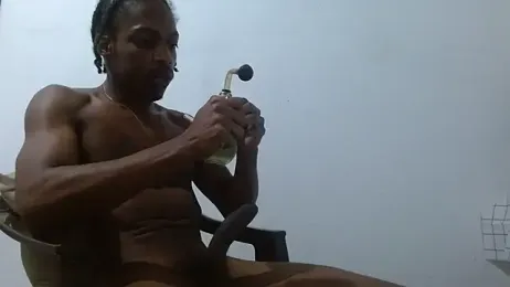 Larry-n-clouds webcam model stream image