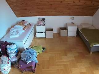 voyeurcam-julmodels-greybed-3 webcam model stream image