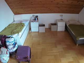 voyeurcam-julmodels-greybed-3 webcam camsoda model stream image
