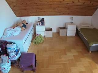 voyeurcam-julmodels-greybed-3 webcam model stream image
