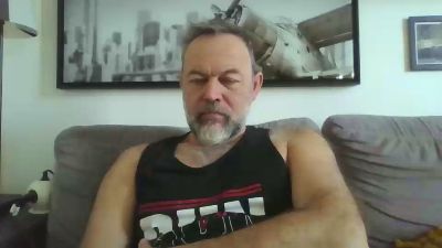 bear70s webcam model stream image