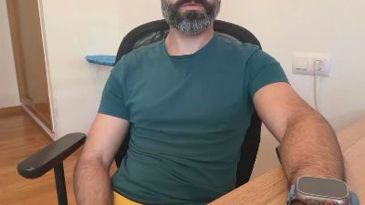 hairywanker35 webcam cam4 model stream image