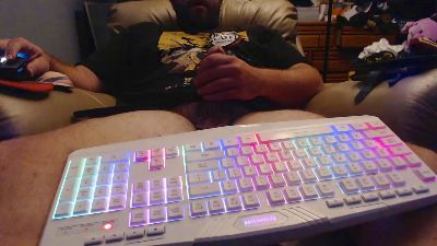 Dadcumsbuckets webcam model stream image