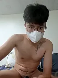 Gwencloudy webcam model stream image