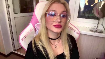 TisaKosse webcam model stream image