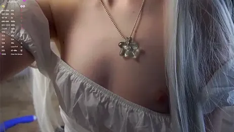 LynHillaire webcam model stream image