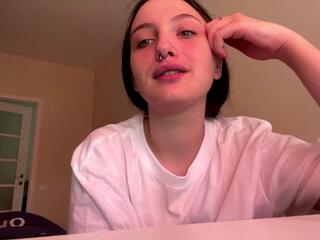 Zenia Temby webcam model stream image