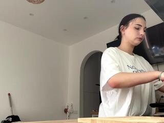 Zenia Temby webcam model stream image