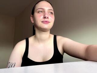 Zenia Temby webcam model stream image
