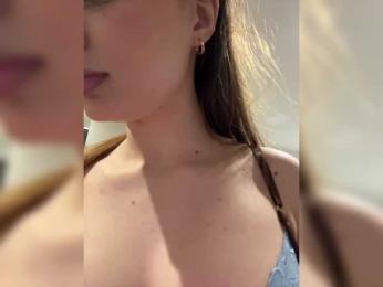 Pussydollnet webcam bongacams model stream image