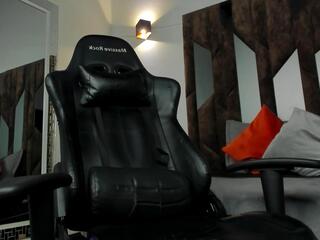 Ostin Saints webcam flirt4free model stream image