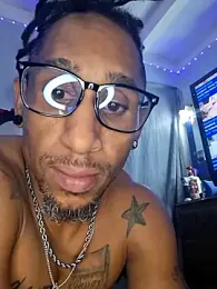 TheRealMrDLlong webcam model stream image