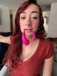 ariiel_ webcam model stream image