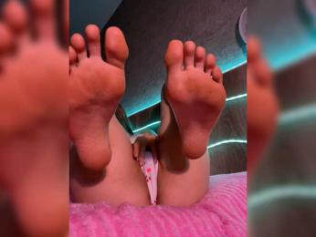 Tvoy_Medvezhenok webcam model stream image