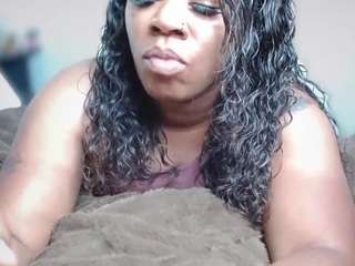 selena42 webcam model stream image