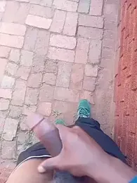 younggblackkCOCK19 webcam model stream image