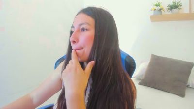 bella_99_ webcam model stream image