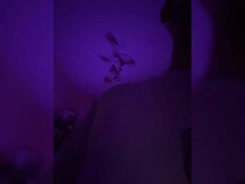 Josie-Den webcam model stream image