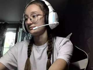 tericapetrain webcam model stream image