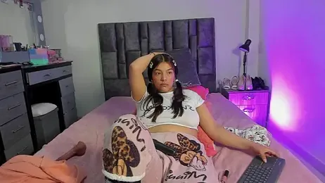 Esmeraldaa- webcam model stream image