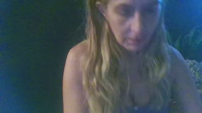 Traucka webcam cam4 model stream image