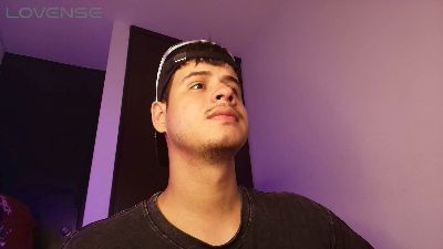 matt_reinold1 webcam model stream image