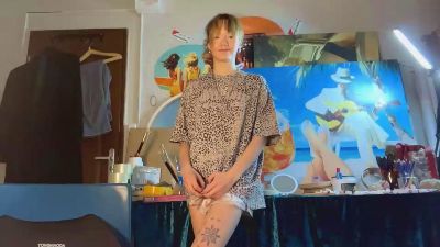 HassieLutsky webcam model stream image