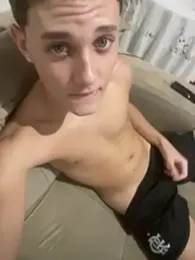9vinsfd1 webcam stripchat model stream image