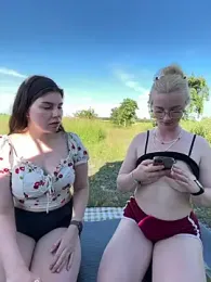 LinaLeana webcam model stream image