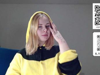 LisaloveX webcam model stream image