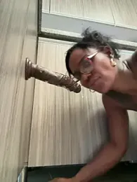 Bustykeyla webcam model stream image