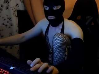 kutaskozla992 webcam model stream image