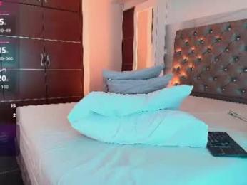 valentinos_ webcam model stream image