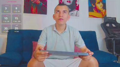 Rowan_Cley webcam model stream image