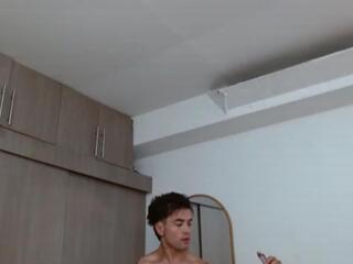 Alix Martin webcam model stream image