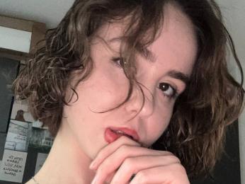 HilaryGanfield webcam model stream image