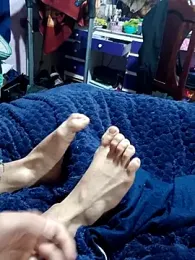 Sempai_Moon webcam model stream image
